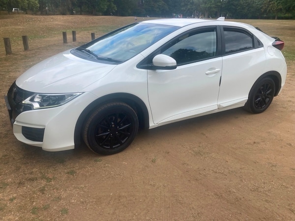Used Honda Civic 2015 for sale - 76192743: Photo 10