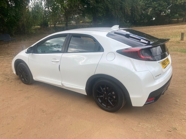 Used Honda Civic 2015 for sale - 76192743: Photo 27