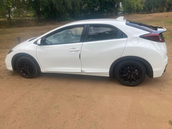 Used Honda Civic 2015 for sale - 76192743: Photo 29