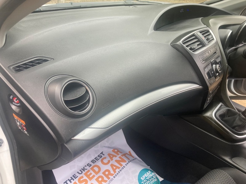 Used Honda Civic 2015 for sale - 76192743: Photo 33