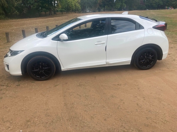 Used Honda Civic 2015 for sale - 76192743: Photo 3