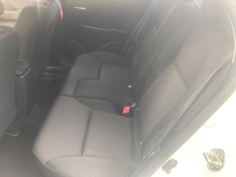 Used Honda Civic 2015 for sale - 76192743: Photo 40