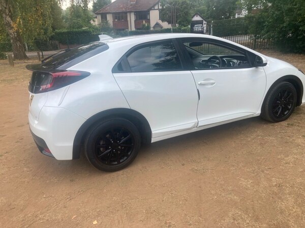 Used Honda Civic 2015 for sale - 76192743: Photo 41