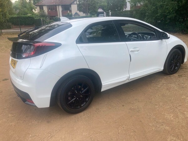 Used Honda Civic 2015 for sale - 76192743: Photo 42