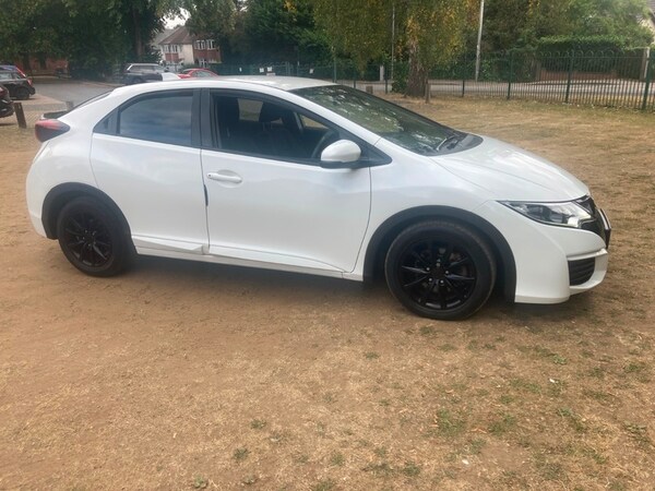 Used Honda Civic 2015 for sale - 76192743: Photo 43