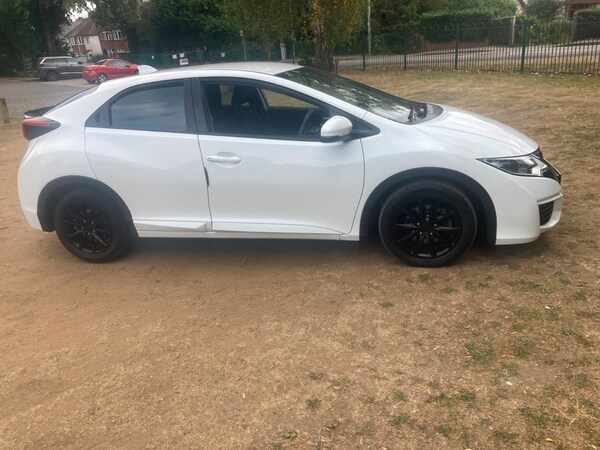 Used Honda Civic 2015 for sale - 76192743: Photo 44