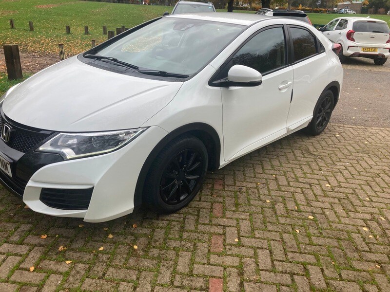 Used Honda Civic 2015 for sale - 76192743: Photo 47