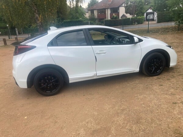 Used Honda Civic 2015 for sale - 76192743: Photo 48