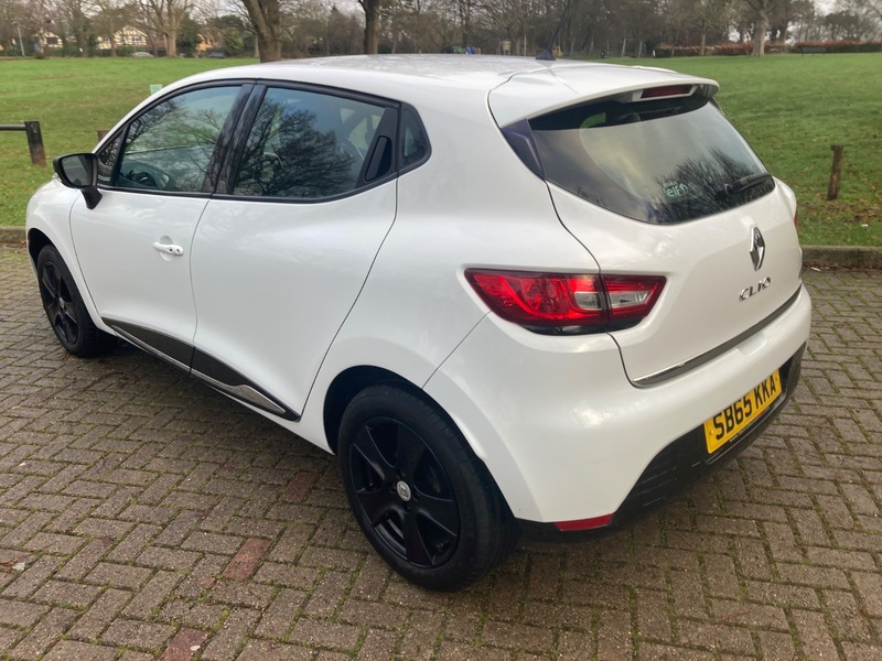 Used Renault Clio 2015 for sale - 76896616: Photo 37