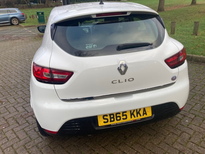 Used Renault Clio 2015 for sale - 76896616: Photo 4