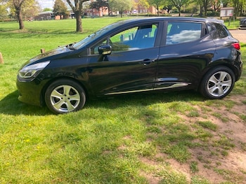 Used Renault Clio 2015 for sale - 78257519: Photo