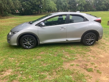 Used Honda Civic 2016 for sale - 76178607: Photo 4