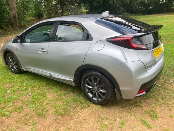 Used Honda Civic 2016 for sale - 76178607: Photo 5