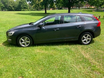 Used Volvo V60 2016 for sale - 78829194: Photo