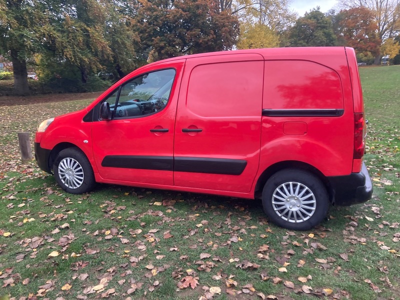 Used Peugeot Partner 2012 for sale - 76292237: Photo 30