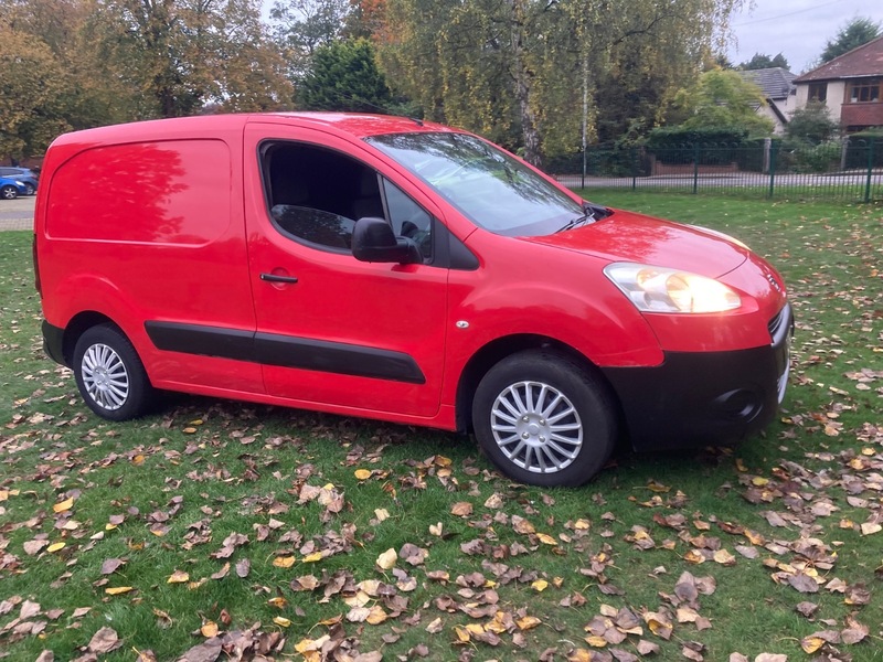 Used Peugeot Partner 2012 for sale - 76292237: Photo 9