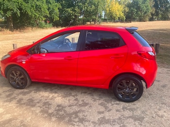 Used Mazda Mazda2 2014 for sale - 79494665: Photo