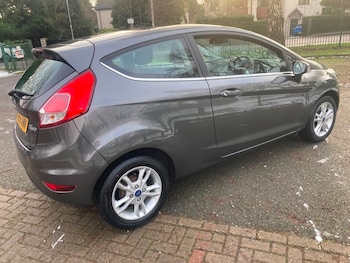 Used Ford Fiesta 2016 for sale - 77129220: Photo