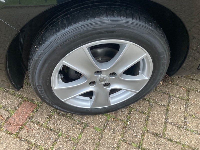 Used Renault Clio 2016 for sale - 76821385: Photo 10