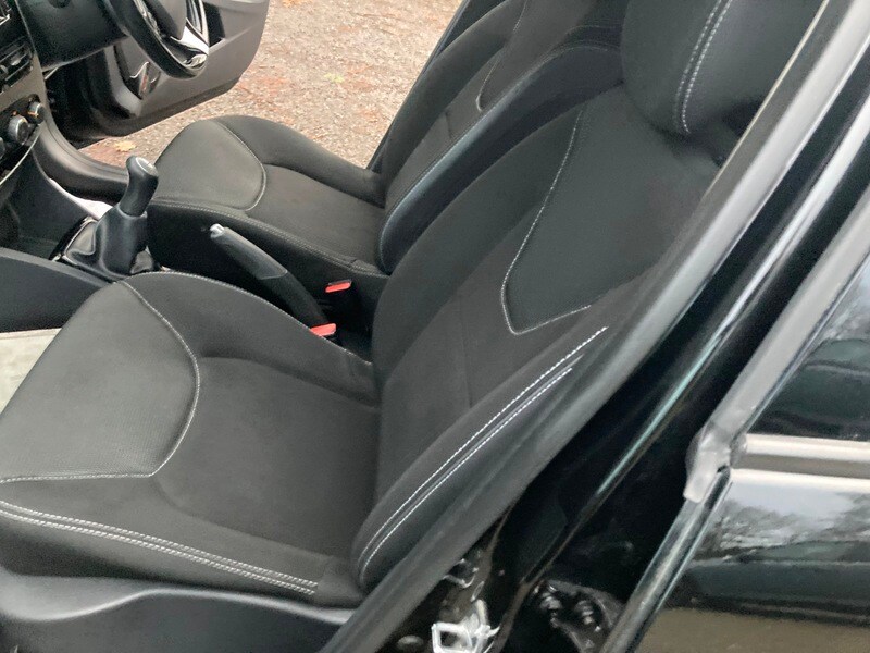 Used Renault Clio 2016 for sale - 76821385: Photo 18