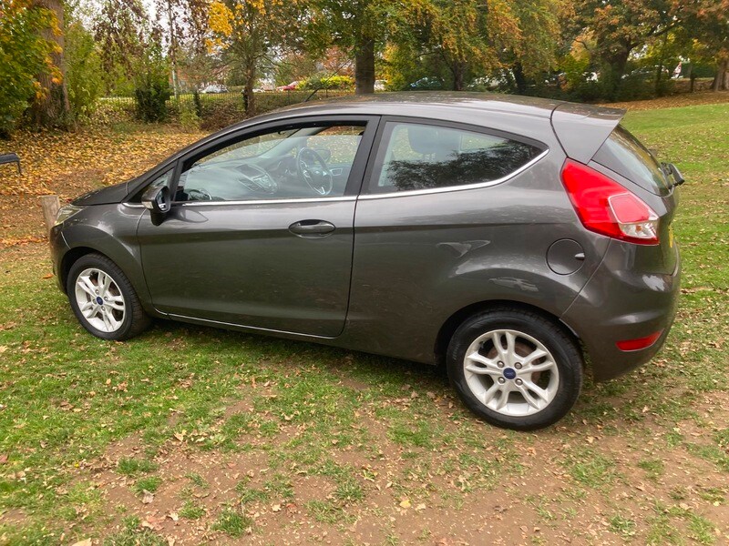 Used Ford Fiesta 2016 for sale - 76292230: Photo 33
