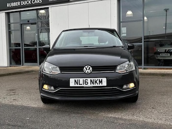 Used Volkswagen Polo 2016 for sale - 77990201: Photo