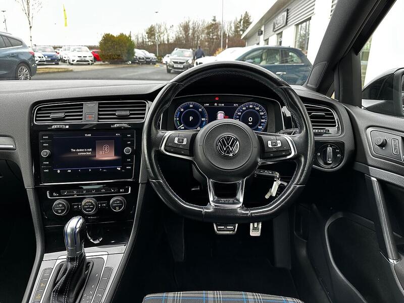 Used Volkswagen Golf 2017 for sale - 77132527: Photo 11