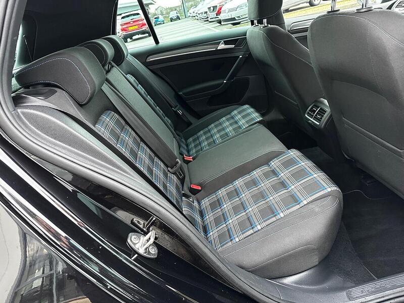 Used Volkswagen Golf 2017 for sale - 77132527: Photo 14