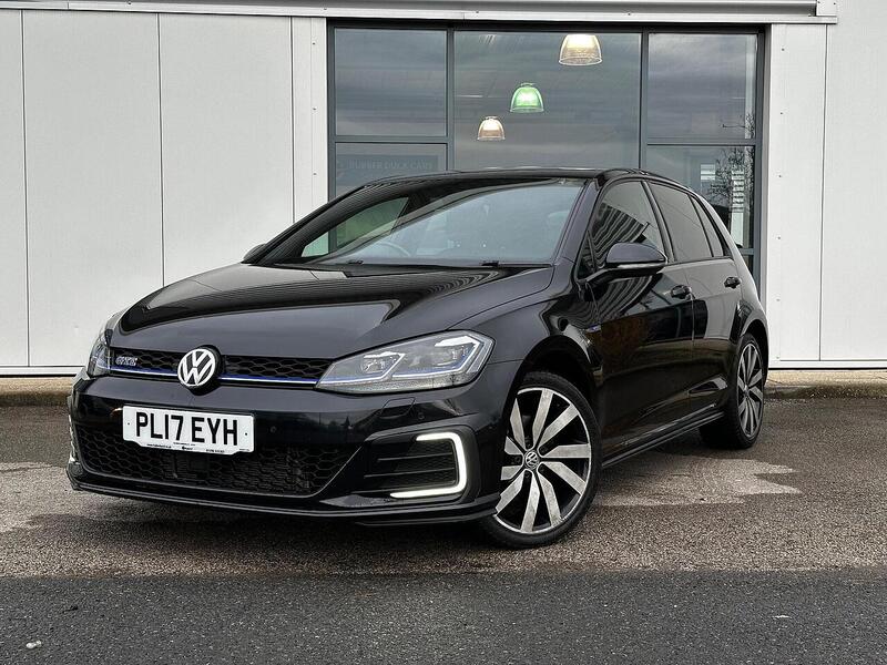 Used Volkswagen Golf 2017 for sale - 77132527: Photo 3