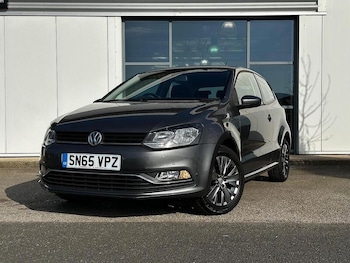 Used Volkswagen Polo 2015 for sale - 77749278: Photo