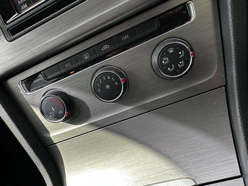 Used Volkswagen Golf 2014 for sale - 78201266: Photo 23