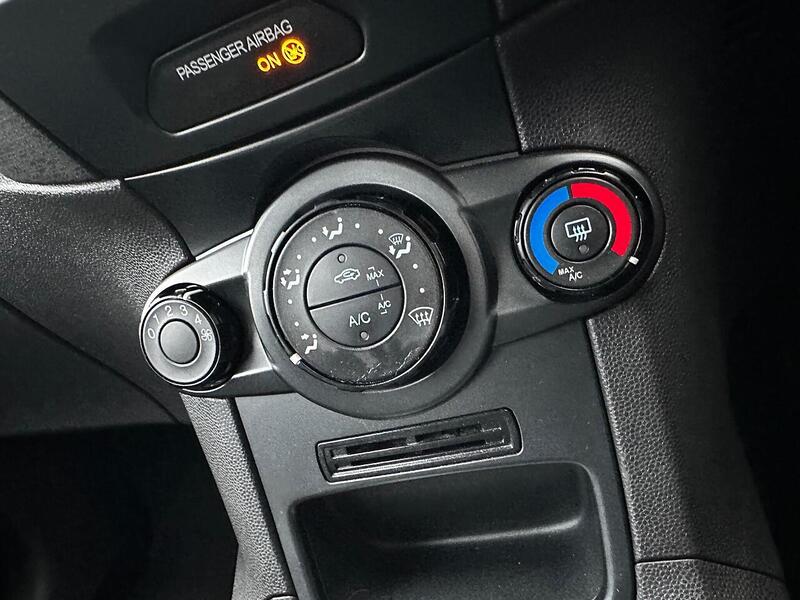 Used Ford Fiesta 2014 for sale - 77129117: Photo 26
