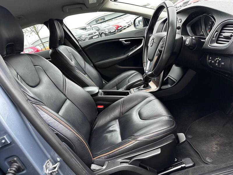 Used Volvo V40 Cross Country for sale - 77475591: Photo 19