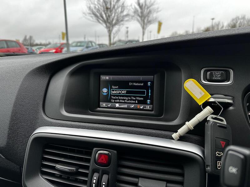 Used Volvo V40 Cross Country for sale - 77475591: Photo 26