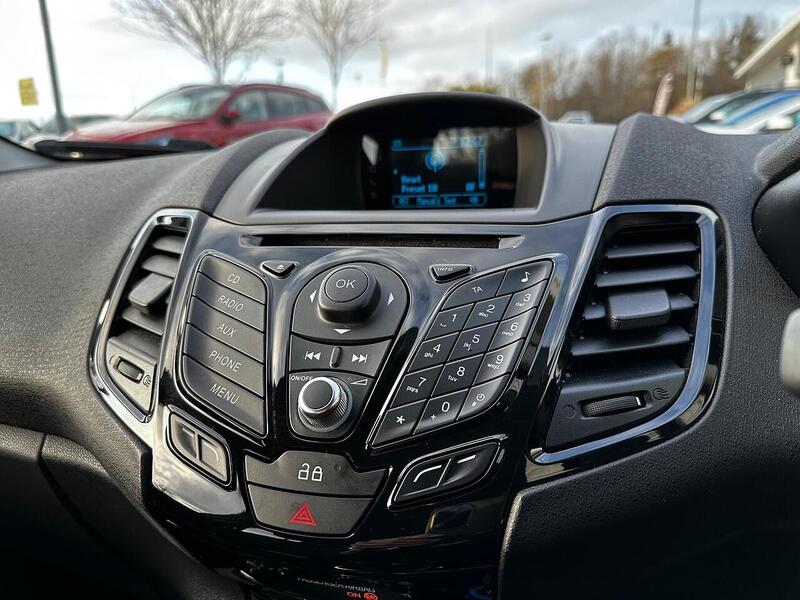 Used Ford Fiesta 2013 for sale - 77132520: Photo 20