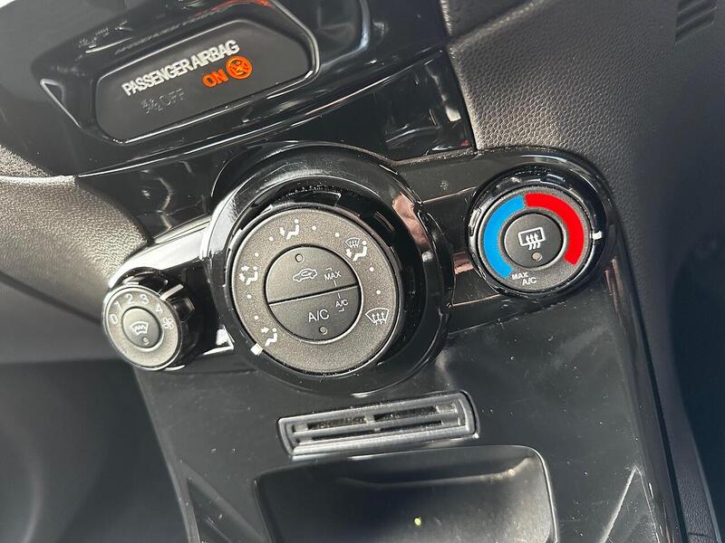 Used Ford Fiesta 2013 for sale - 77132520: Photo 21