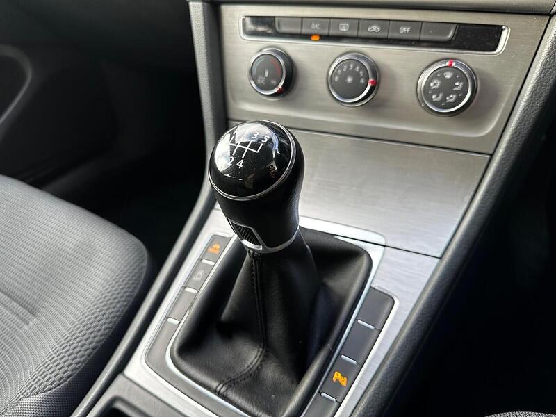 Used Volkswagen Golf 2015 for sale - 77490669: Photo 24