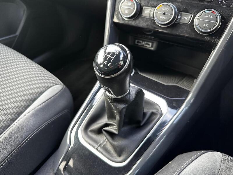 Used Volkswagen T-Roc 2019 for sale - 77937459: Photo 25