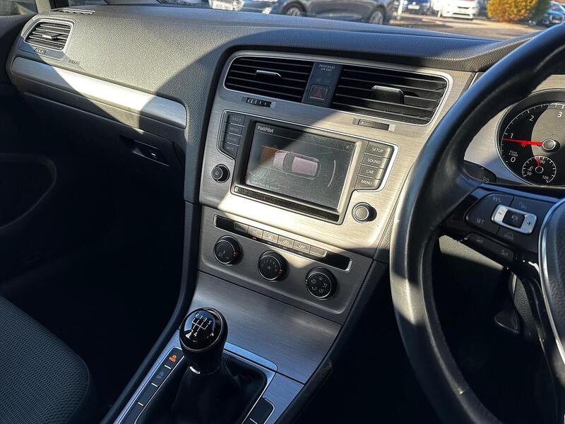 Used Volkswagen Golf 2015 for sale - 77132570: Photo 20