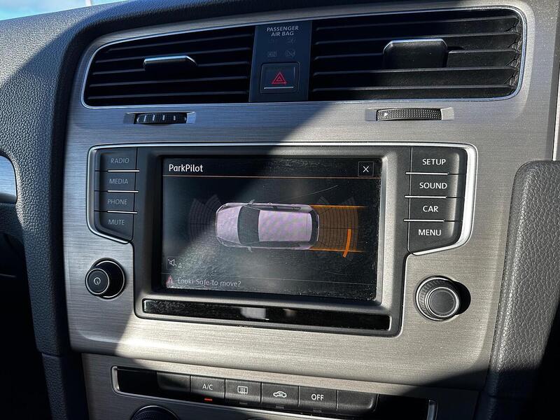 Used Volkswagen Golf 2015 for sale - 77132570: Photo 23