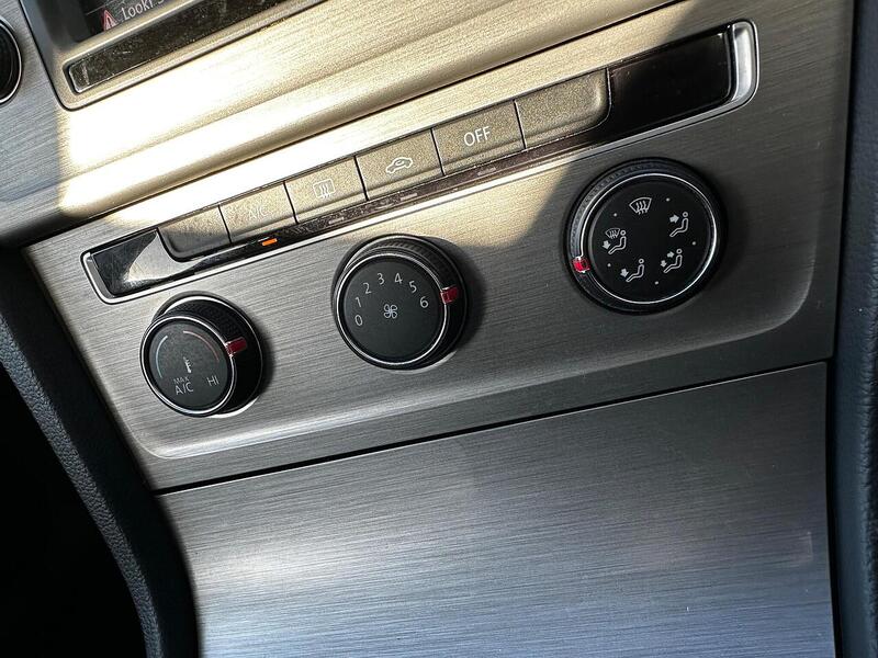 Used Volkswagen Golf 2015 for sale - 77132570: Photo 24