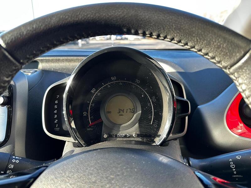 Used Toyota AYGO 2021 for sale - 77132574: Photo 17