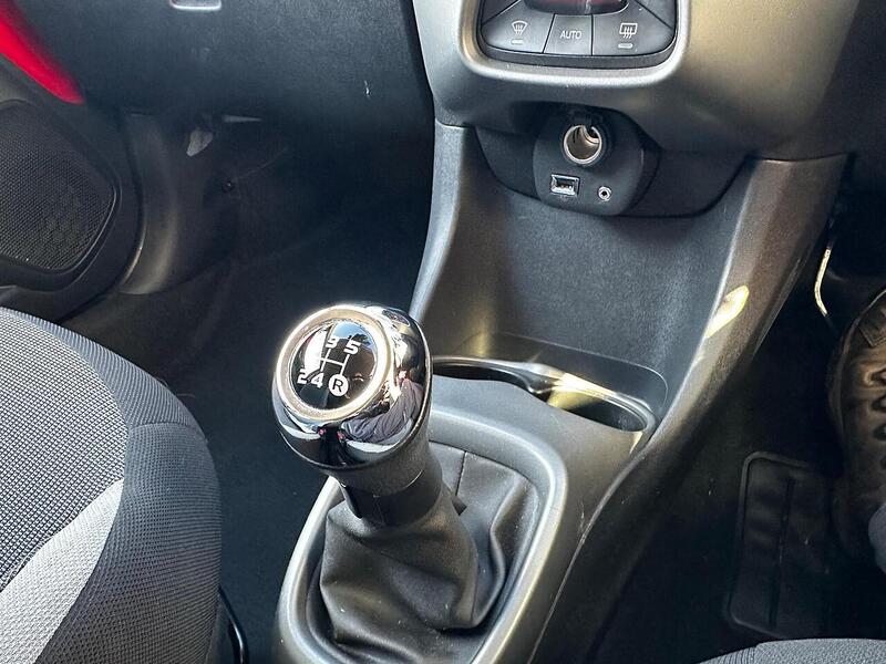 Used Toyota AYGO 2021 for sale - 77132574: Photo 24