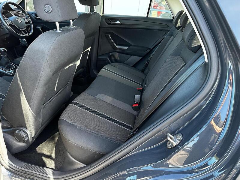 Used Volkswagen T-Roc 2018 for sale - 77132464: Photo 13