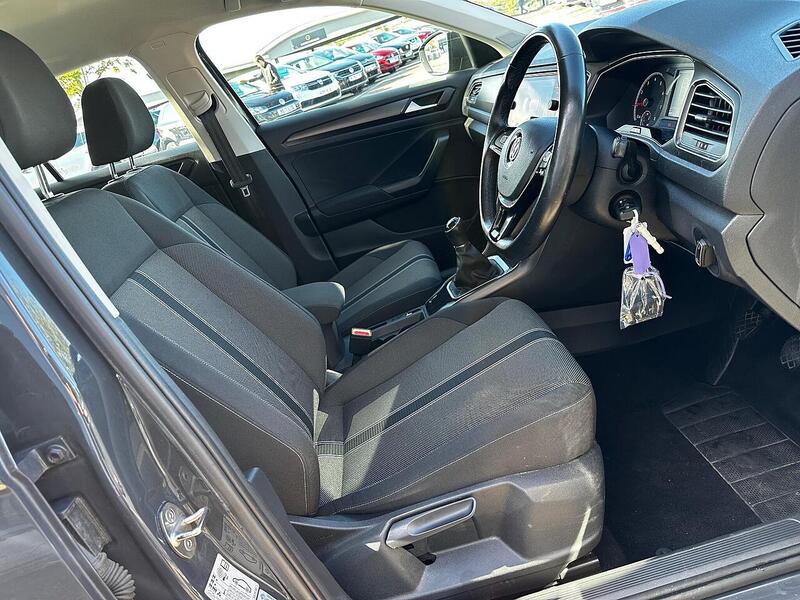 Used Volkswagen T-Roc 2018 for sale - 77132464: Photo 15