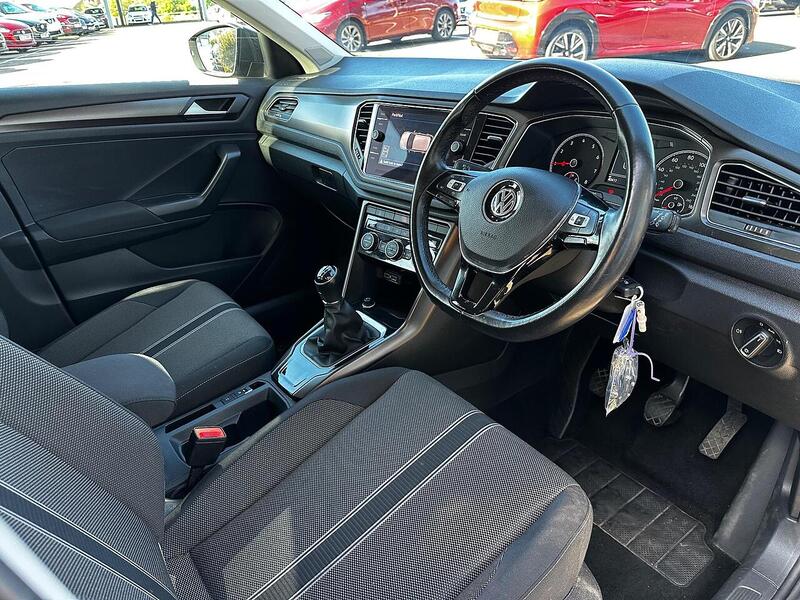 Used Volkswagen T-Roc 2018 for sale - 77132464: Photo 16