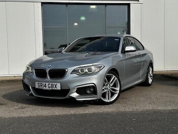 Used BMW 2 Series 2014 for sale - 77968000: Photo