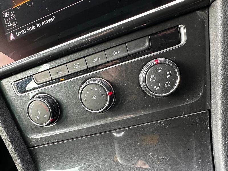 Used Volkswagen Golf 2019 for sale - 77394958: Photo 24