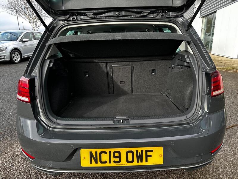 Used Volkswagen Golf 2019 for sale - 77394958: Photo 9