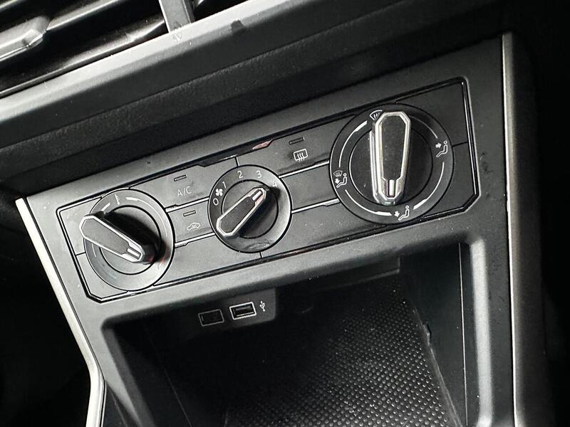 Used Volkswagen Polo 2019 for sale - 77384843: Photo 27